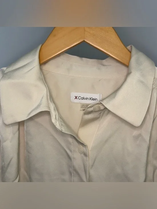 Calvin Klein Cream Short-Sleeve Button-Down Blouse NWT - Picture 5 of 16